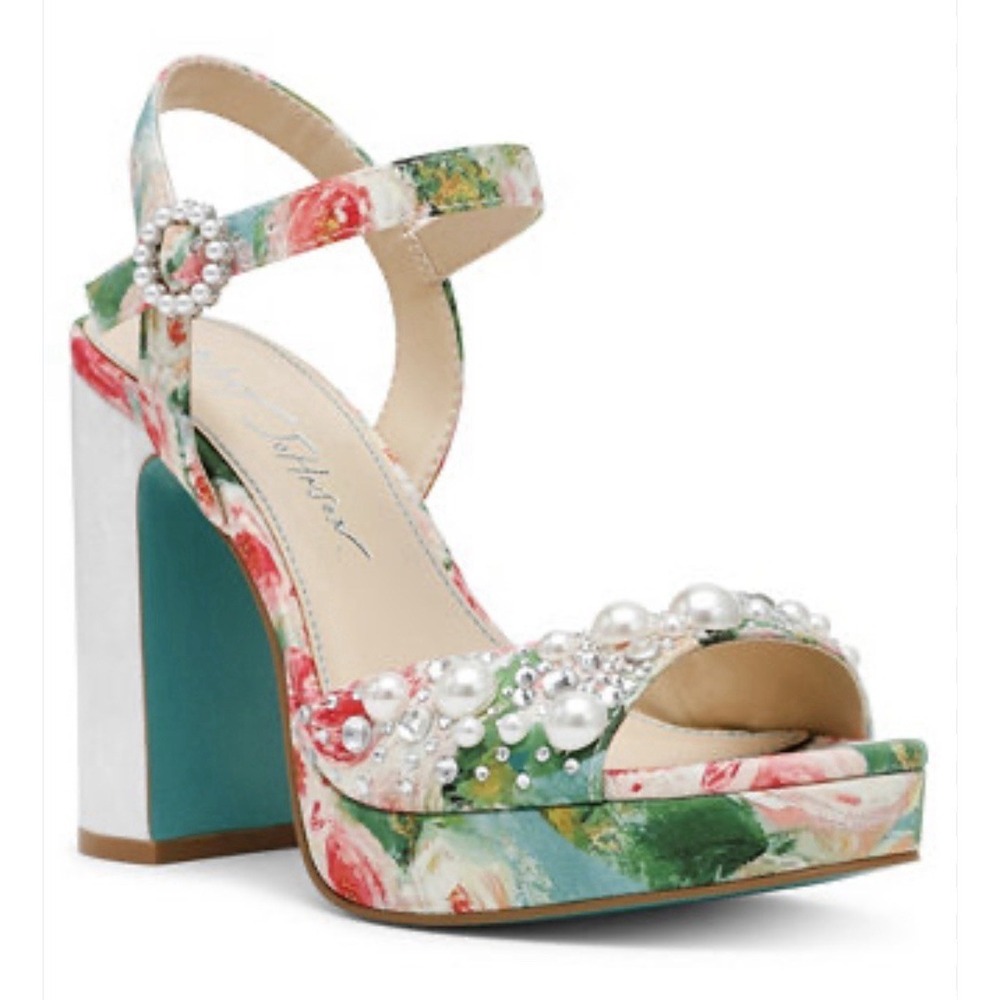 Blue by Betsey Johnson Avian Platform Sandals Rose Multi Size 6.5 Beaded